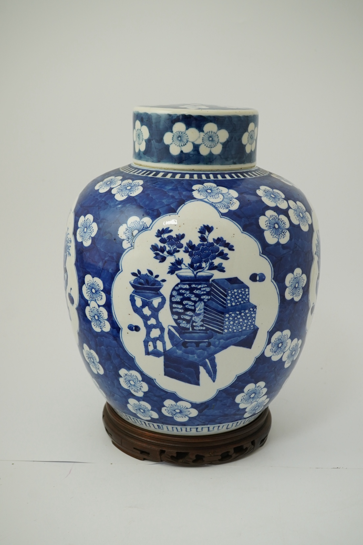 A large Chinese blue and white ‘Hundred Antiques’ jar and cover, late 19th century